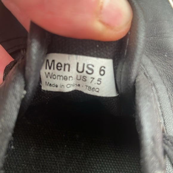 Vans shoes - Picture 4 of 5